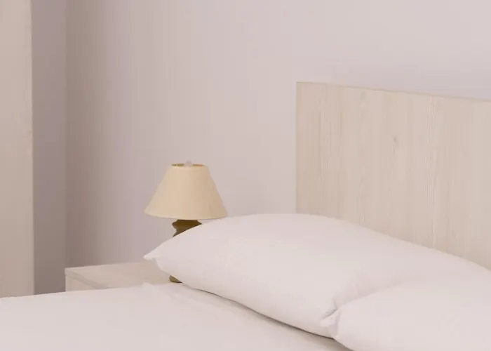 Sunny Breeze Hotel *